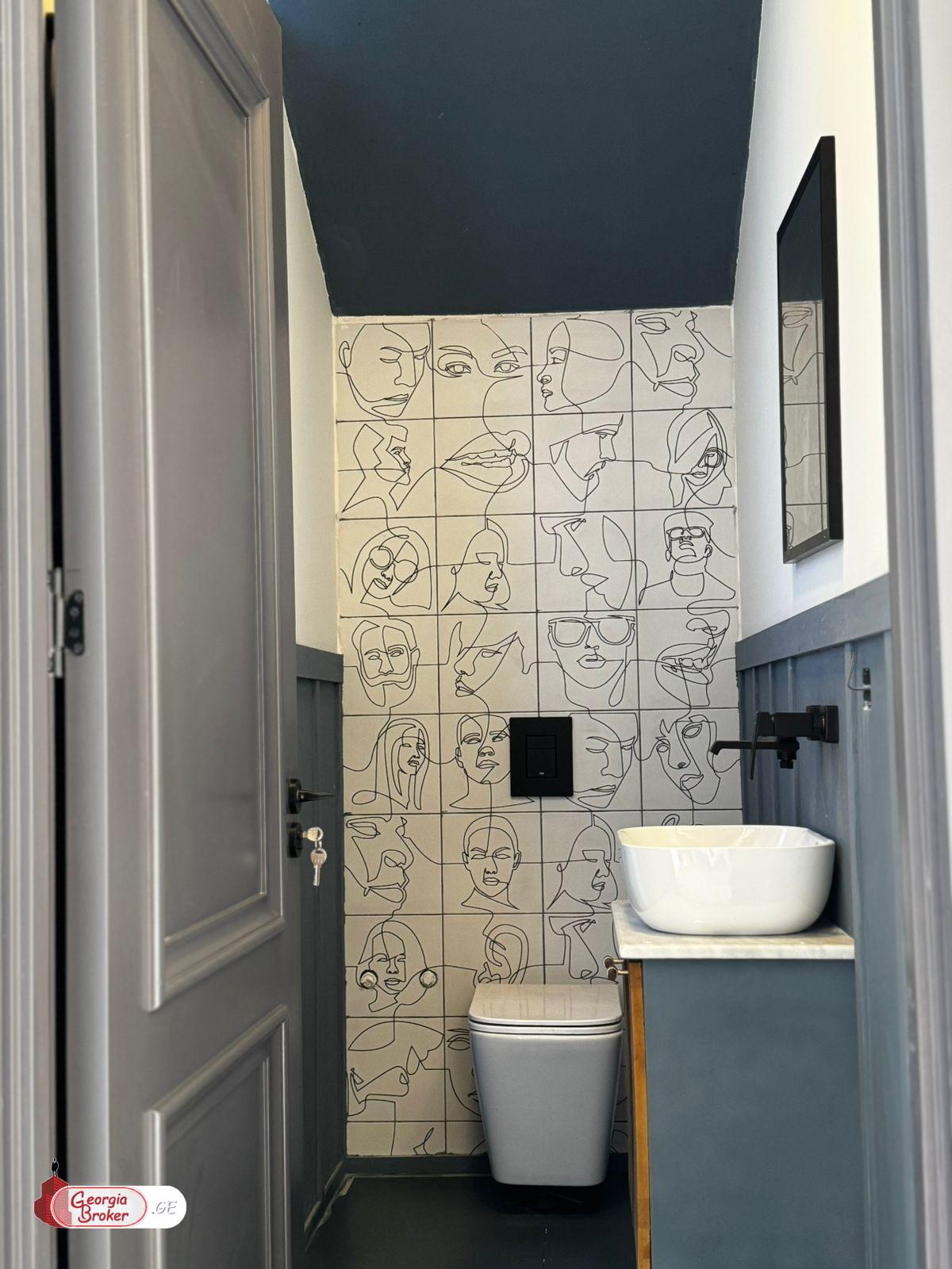 იყიდება ახალი გარემონტებული 5 ოთახიანი სახლი ისანში